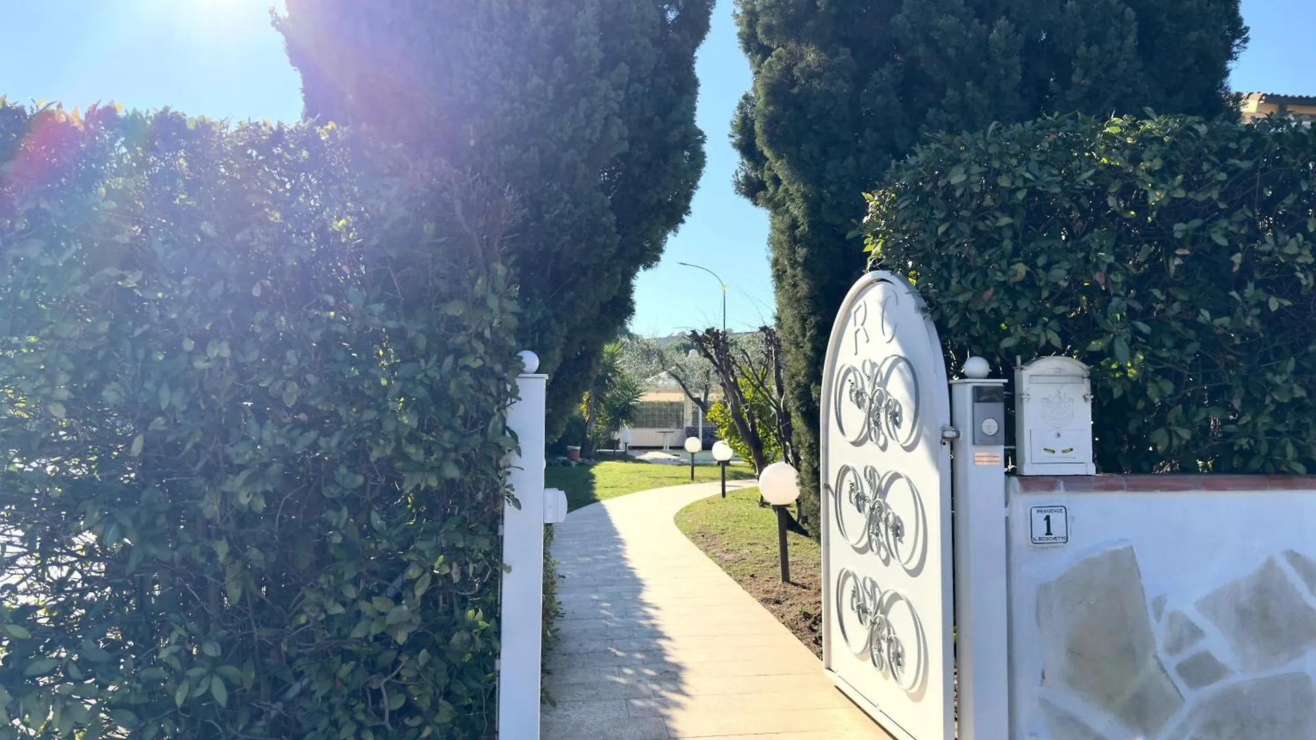 Residence Il Boschetto - Villa Con Piscina Grosseto Guest house